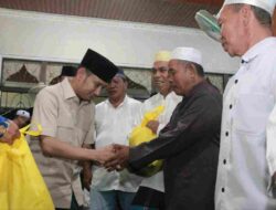 Wali Kota Palangka Raya Salurkan 2.000 Paket Sembako untuk Korban Banjir Mendawai