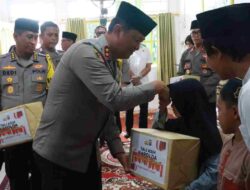 Safari Ramadan di Polres Barut, Kapolda Kalteng Beri Santunan dii Panti Asuhan Khoirunnas Muara Teweh