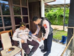 ANGGOTA SIDOKKES POLRES SERUYAN MELAKSANAKAN GIAT RUTIN CEK KESEHATAN ANGGOTA DAN PADAL POLRES SERUYAN YANG PAM DAN BKO*
