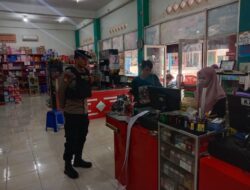 Anggota Pospol Batu Agung Sambang Kamtibmas Ke Minimarket