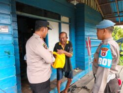 Polsek Danau Sembuluh Salurkan Bansos untuk Warga Kurang Mampu, Lansia, dan Disabilitas