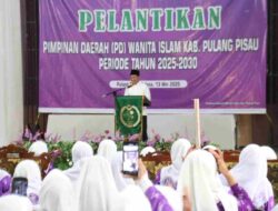 Bupati Pulang Pisau H. Ahmad Rifa’i Resmi Lantik Pengurus Pimpinan Daerah Wanita Islam