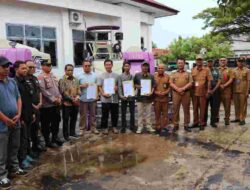 Bupati Seruyan Ahmad Selanorwanda Serahkan Alat Pertanian kepada Brigade Pangan