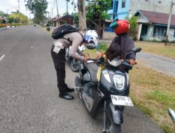 KEGIATAN PELAYANAN SIM DI SATLANTAS POLRES SERUYAN