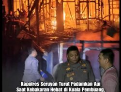 Kapolres Seruyan Turut Padamkan Kebakaran Hebat di Kuala Pembuang