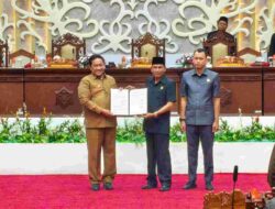 Rapat Paripurna Ke-12, Pemprov Sampaikan Pendapat Akhir Terkait Raperda Keuangan dan RPJMD
