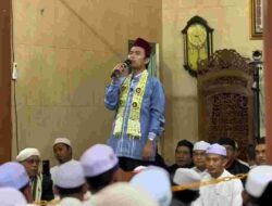 Wali Kota Palangka Raya Hadiri Safari Dakwah UAS, Ribuan Warga Padati Masjid Darurrahmah