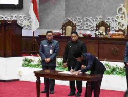 Wagub dan Ketua DPRD Tandatangani Berita Acara Persetujuan Raperda RPJMD Kalteng