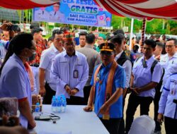 Gubernur Agustiar Sabran Tinjau Program Makan Bergizi dan Cek Kesehatan Gratis di SMAN 3 Palangka Raya