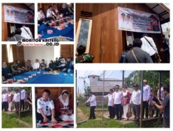 Bupati Seruyan secara simbolis menyerahkan  bantuan program RTLH untuk  warga terdampak bencana di Desa Persil Raya  Sei Metak 