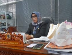 Menyeberang Sungai Demi Ilmu, Sekolah di Katingan Tembus Istana