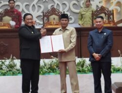 DPRD-Pemprov Kalteng Tandatangani Persetujuan Perubahan APBD 2025
