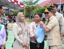 Gubernur Kalteng Kunjungi dan Buka Pasar Murah di SMAN 4 Muara Teweh