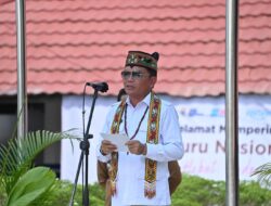 Gubernur Agustiar Sabran Pimpin Upacara Hari Guru Nasional, Tegaskan Komitmen Tingkatkan Kesejahteraan Guru