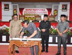 Wakil Ketua I DPRD Pulang Pisau Yoppy Satriadi dari PDIP Dampingi Ketua DPRD Pimpin Rapat Paripurna