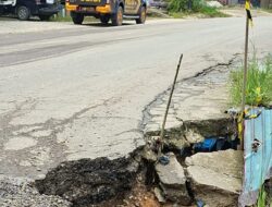 Jalan Nasional di Simpang Terinsing Longsor, Warga Minta Penanganan Segera