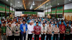 Wagub Edy Pratowo Resmi Lepas Kloter BDJ 04, Jemaah Diminta Fokus Beribadah di Tanah Suci