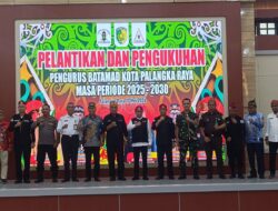Bentuk Sinergi Bersama Komponen Masyarakat, Dandim 1016/Plk Hadiri Pelantikan dan Pengukuhan Batamad Kota Palangka Raya