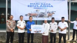 Bupati Pulang Pisau H. Ahmad Rifa’i Saksikan Penyerahan Bantuan Hewan Kurban PT Pelindo untuk Masjid Al Iman