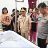 Gubernur dan Kapolda Melayat ke Rumah Duka Polisi yang Gugur Saat Penggerebekan Bandar Narkoba