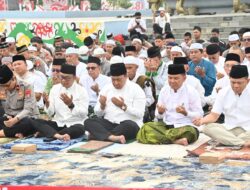 Gubernur Agustiar Sabran Bersama Masyarakat Kalteng Salat Istisqa, Memohon Hujan dan Keselamatan dari Karhutla