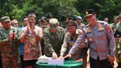 Buka Keterisolasian Wilayah, Gubernur Kalteng Resmikan Jembatan Garuda di Sukamara