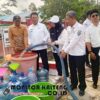 Kemarau Melanda, Bupati Seruyan Ahmad Selanorwanda Turun Langsung Salurkan Air Bersih ke Warga