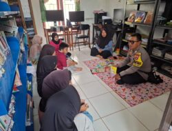 BHABIN ALJABAR HADIR DI PERPUSTAKAAN, BHABINKAMTIBMAS PEMATANG LIMAU BIMBING SISWA KELAS 6