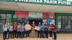 Hadapi Dampak Asap Karhutla, Komisi III DPRD Kalteng Salurkan Masker ke Kotim