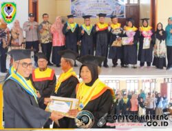 Wisuda Sekolah Lansia Seruni Ceria, Pemkab Seruyan Tegaskan Lansia Bukan Beban Pembangunan
