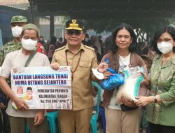 Gubernur Agustiar Sabran Salurkan Bantuan Pangan dan BLT KHBS untuk Warga Tanjung Pinang
