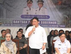 Wagub Edy Pratowo Salurkan KHBS Tahap II dan Bantuan Pangan di Lamandau
