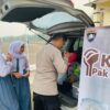 NGOPI SAMBIL JAGA KAMTIBMAS, PAK BHABIN DEKATI PARA REMAJA